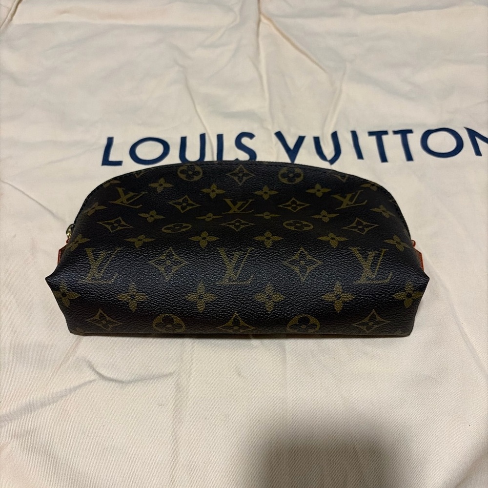 Louis Vuitton LV Monogram Cosmetic Bag MM